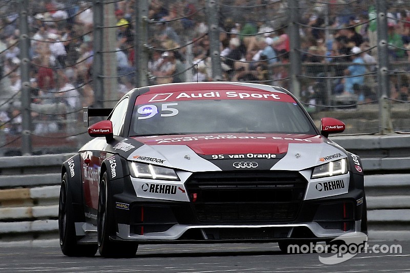 Bernhard van Oranje in Audi Sport TT Cup tijdens DTM Zandvoort