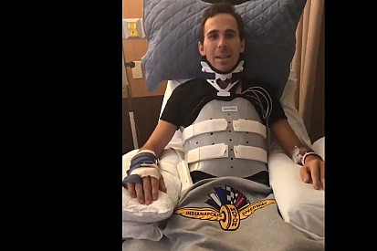 Wickens faz primeira aparição quase um mês após acidente