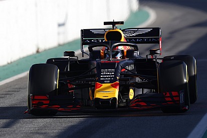Red Bull: nagyon erősnek tűnik a Ferrari, de a Mercedes sem fog tétlenkedni