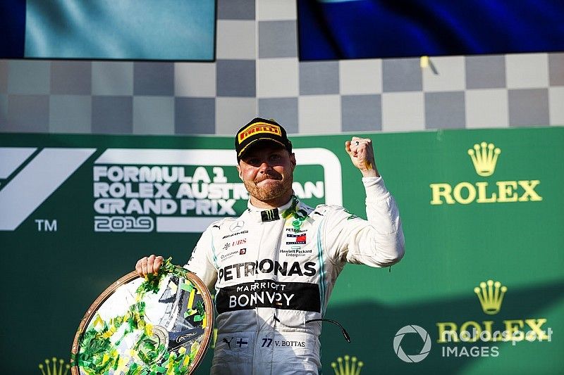 Valtteri Bottas, Mercedes AMG F1, 1st position, celebrates with his trophy