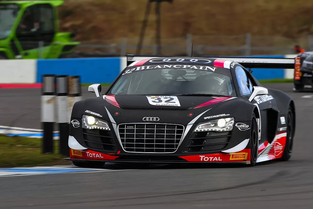 Laurens Vanthoor, Adam Carroll, Audi R8 LMS