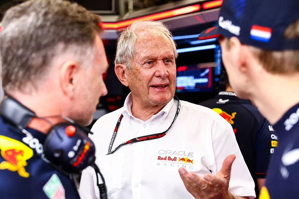 Dr. Helmut Marko, consultor, Red Bull Racing, Christian Horner, chefe de equipe, Red Bull Racing, Max Verstappen, Red Bull Racing