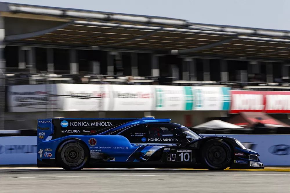 #10 Wayne Taylor Racing Acura ARX-05 Acura DPi: Ricky Taylor, Filipe Albuquerque