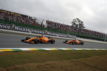Les deux McLaren pénalisées au Brésil