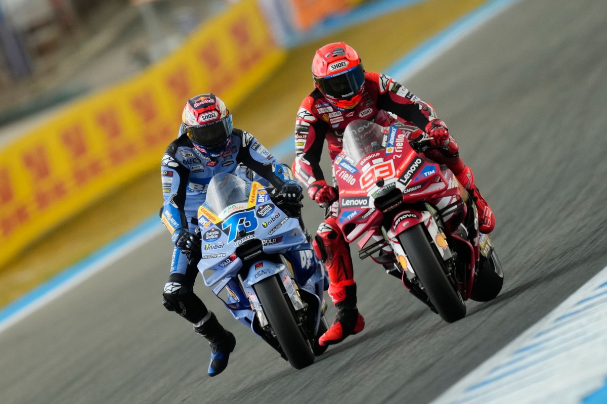 Alex y Marc Márquez liderán el Warm Up del domingo en Jerez 