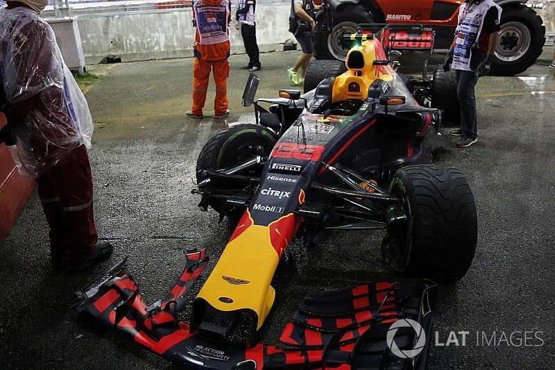 The damaged car of Max Verstappen, Red Bull Racing RB13 after crashing out of the race