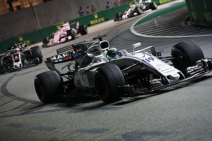 Massa'nın köşesi: Vettel, Singapur startında biraz fazla zorladı