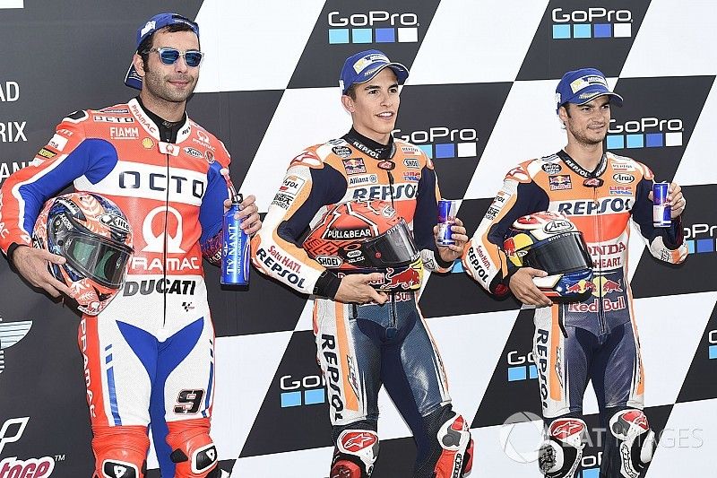 Ganador de la pole Marc Márquez, Repsol Honda Team, segundo Danilo Petrucci, Pramac Racing, y tercer