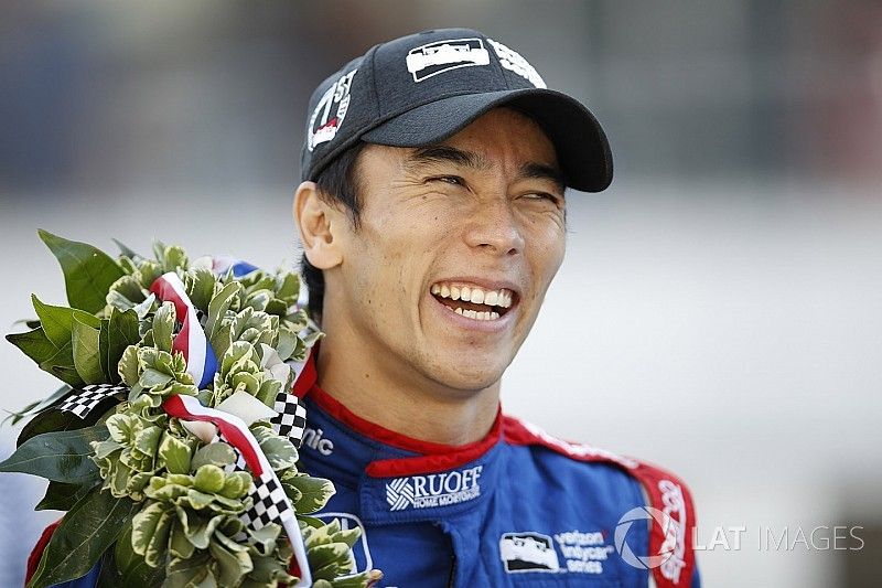 2017 INDIANAPOLIS 500 CHAMPION #26 佐藤琢磨 佐藤琢磨 インディ500 チャンピオンマシン 1/18 2017 #26 Takuma