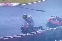 V&iacute;deo: una pelea sobre el asfalto pone fin a las 500 millas de karting en Brasil