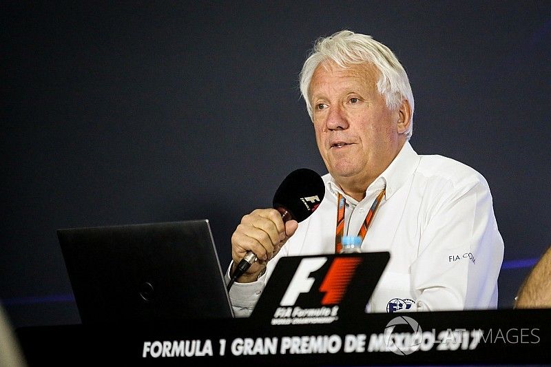 Charlie Whiting, delegado de la FIA en la Conferencia de prensa sobre el Kimi Raikkonen, de Ferrari 