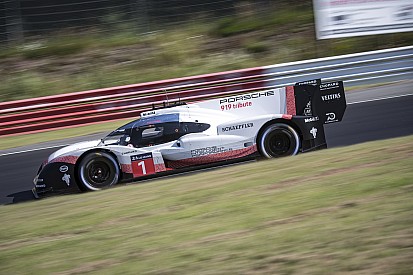 Le record de Porsche au Nürburgring en images