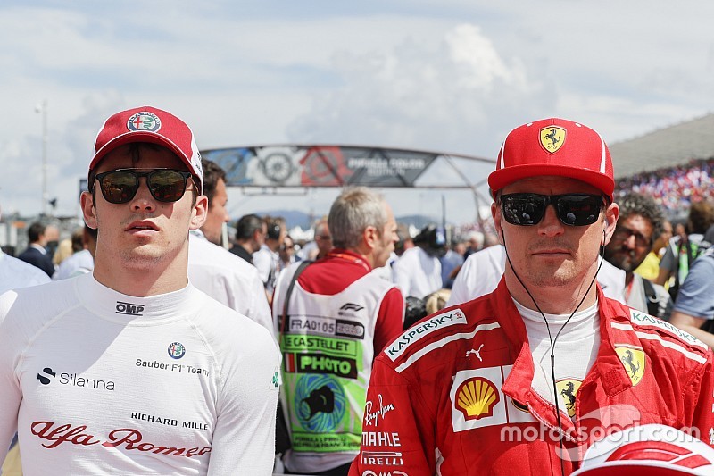 Leclerc: Nehéz figyelmen kívül hagyni a ferraris pletykákat