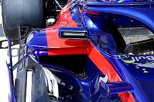 Toro Rosso copia el dise&ntilde;o de los espejos de Ferrari
