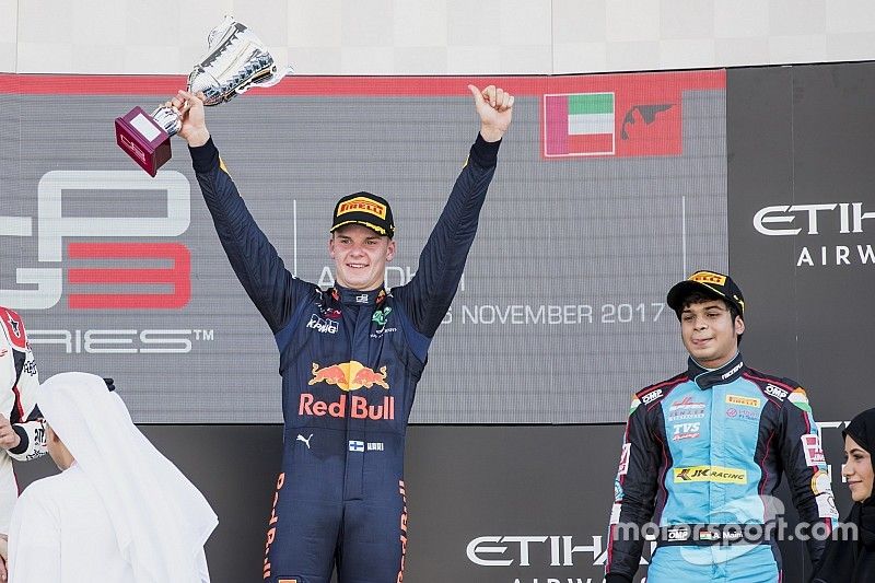 Podio: Ganador de la carrera Niko Kari, Arden International