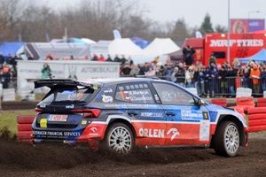 Marczyk wciąż na prowadzeniu