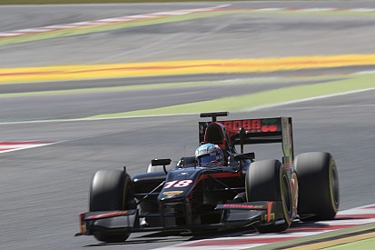 Nick De Vries punito per l'incidente con Antonio Fuoco in Gara 2