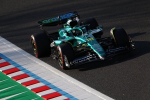 F1 アストンマーティン 実車 ボディ パーツ 本物 アロンソ HONDAホンダ 国内入手困難イギリス取寄せレア希少】F1 アストンマーチン 実