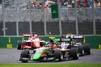 Zaskakujący dublet AIX Racing, Sztuka z kontaktem