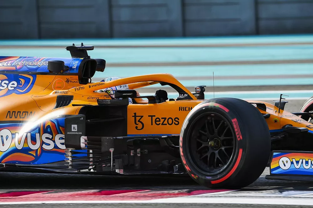 Lando Norris, McLaren MCL35M Mule 