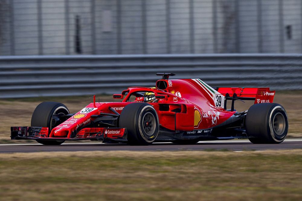 Robert Shwartzman, Ferrari 