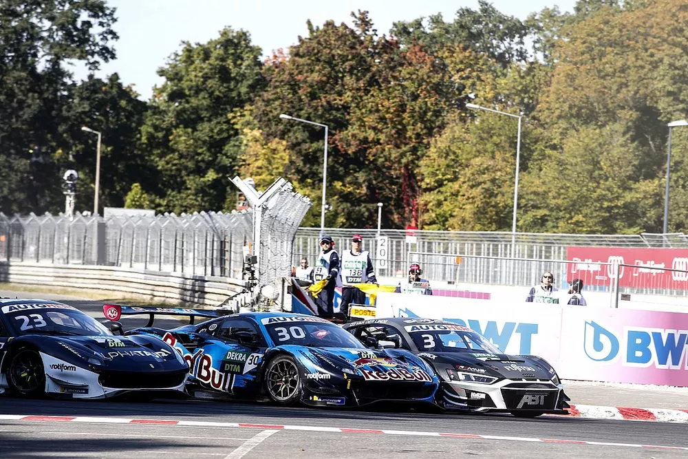 Le d&eacute;part, Kelvin van der Linde, Abt Sportsline Audi R8 LMS GT3, Liam Lawson, AF Corse Ferrari 488 GT3 Evo, Kelvin van der Linde, Abt Sportsline Audi R8 LMS GT3