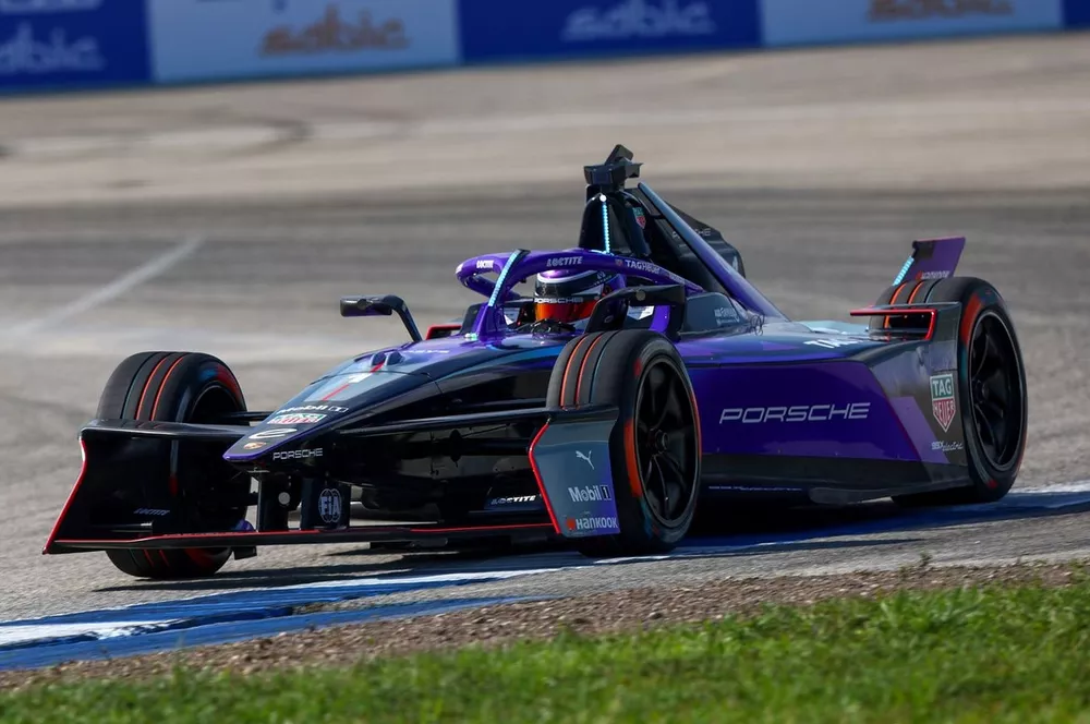 Pascal Wehrlein TAG Heuer Porsche Formula E Team Porsche 99X Electric Gen3on track