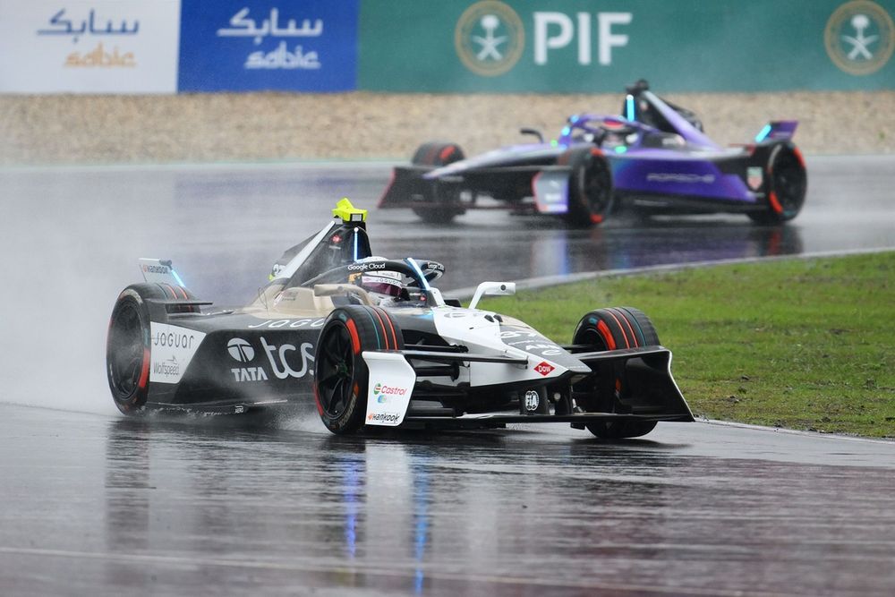 Nick Cassidy, Jaguar TCS Racing