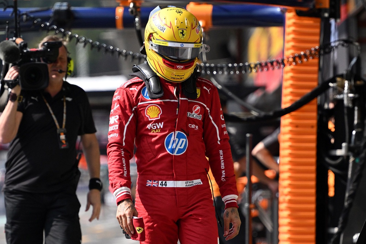 Hamilton: "Kariyerimde ilk kez böyle bir şey yaşıyorum"