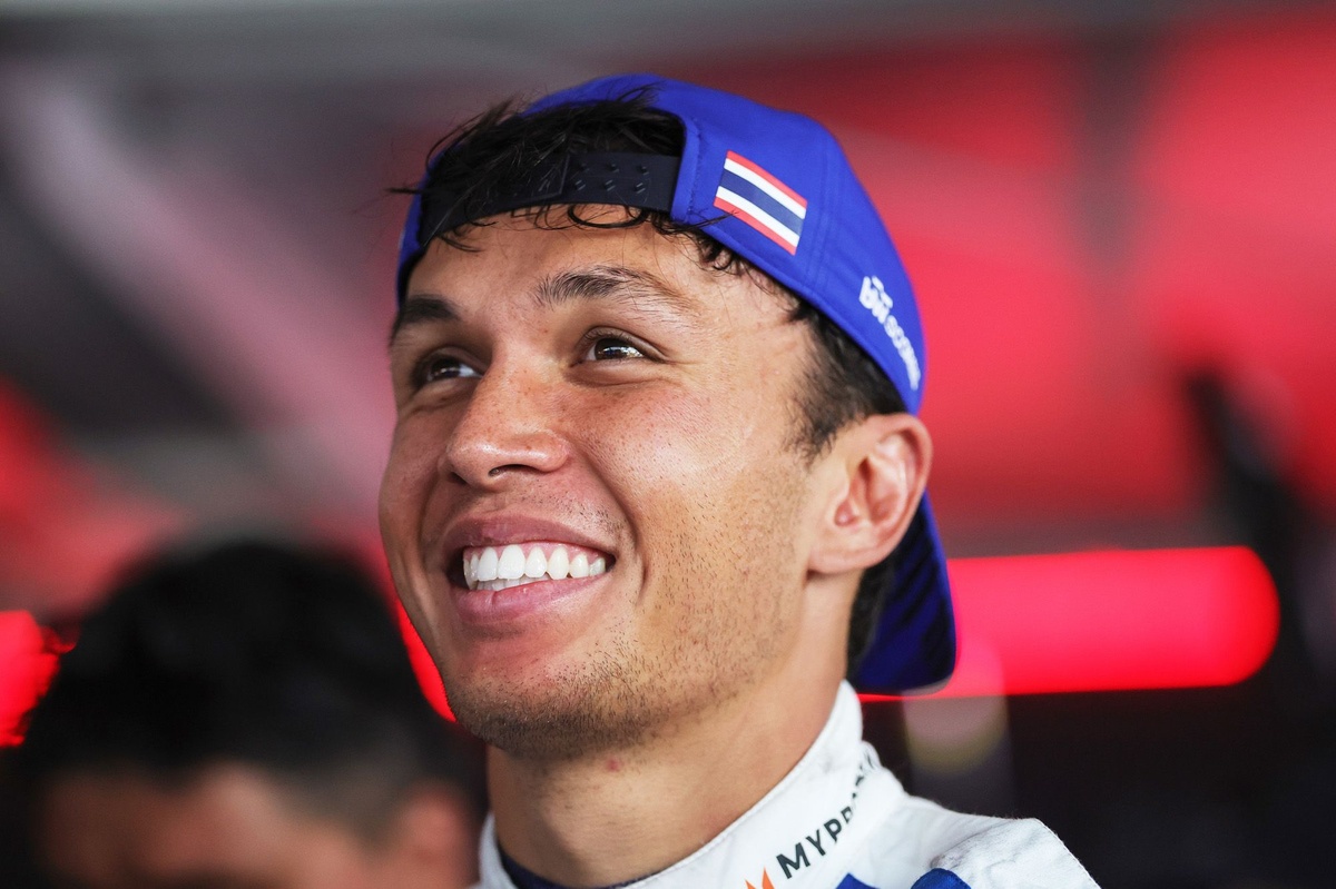 How Red Bull experience weighed on Alex Albon, according to James Vowles