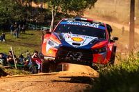 Rally de Paraguay: Fourmaux lidera delante de Rovanpera en un inicio lleno de pinchazos