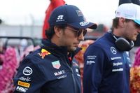 Checo Pérez explica su difícil viernes en Italia: tuvimos muchos problemas