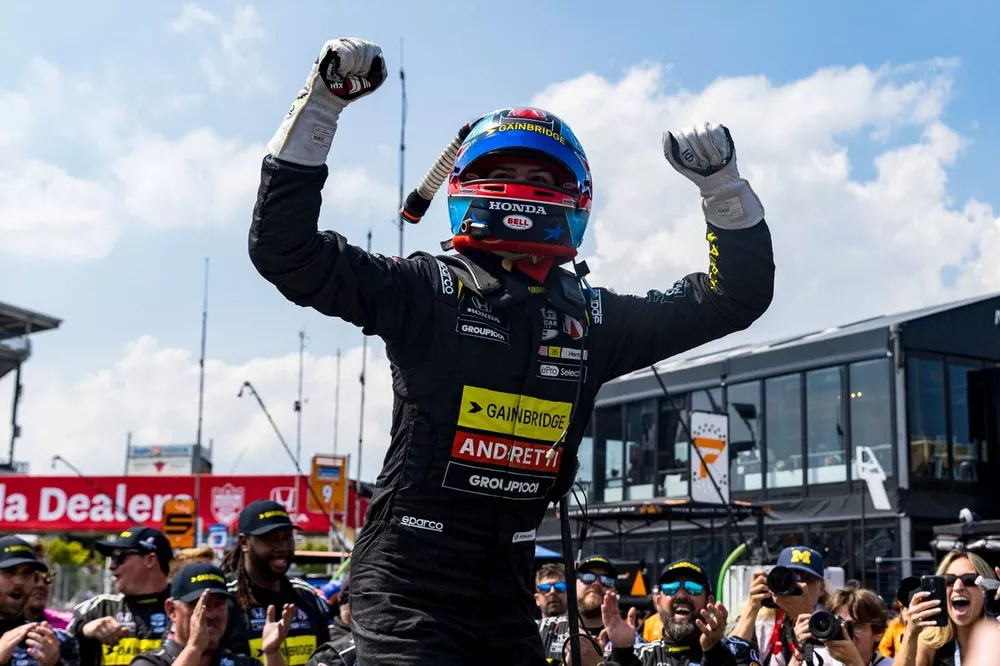 Winner Colton Herta, Andretti Global w/ Curb-Agajanian Honda celebration