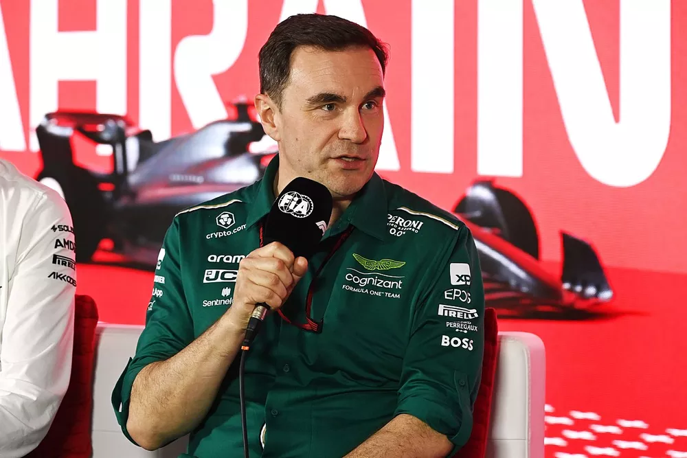 Dan Fallows, Director T&eacute;cnico del equipo Aston Martin F1, en una rueda de prensa