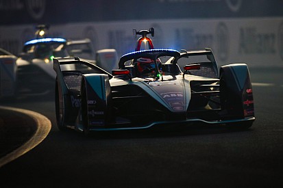 Após demissões, Jaguar reitera compromisso com F-E