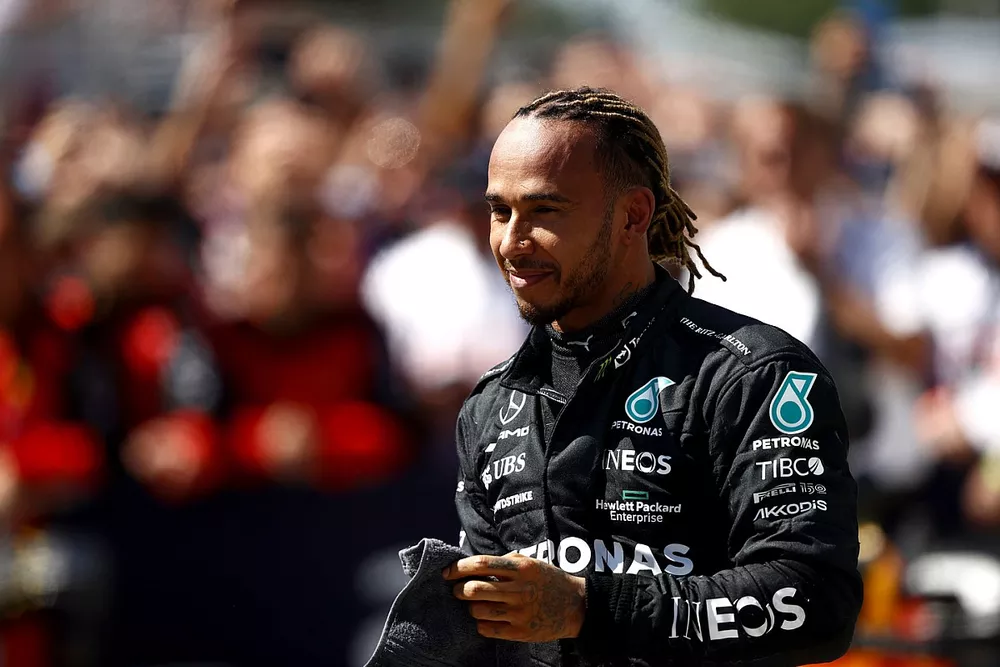 Lewis Hamilton, Mercedes-AMG, 3&ordf; posici&oacute;n, en Parc Ferme