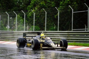 アイルトン・セナのF1初優勝から40年。“伝説の地”エストリルにロータス