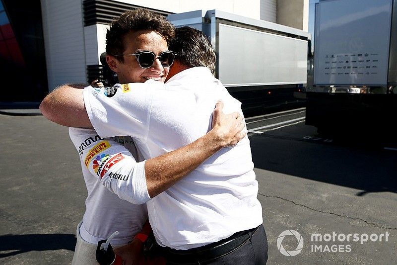 Lando Norris, McLaren, y Zak Brown, CEO de McLaren