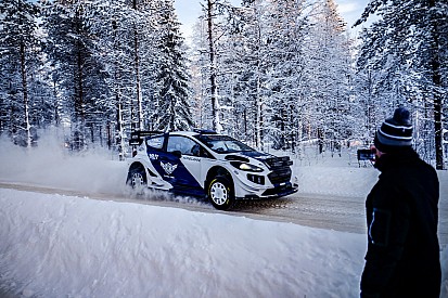Bottas wint etappe en eindigt als vijfde bij rallydebuut