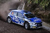 Habaj wskakuje na podium