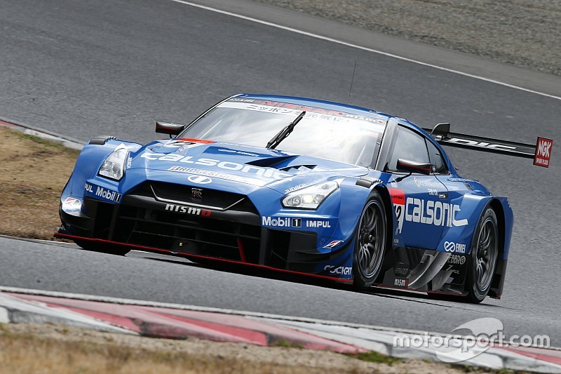 雪の影響で30分遅れで行われたセッション1、12号車カルソニックIMPUL GT-Rがトップ