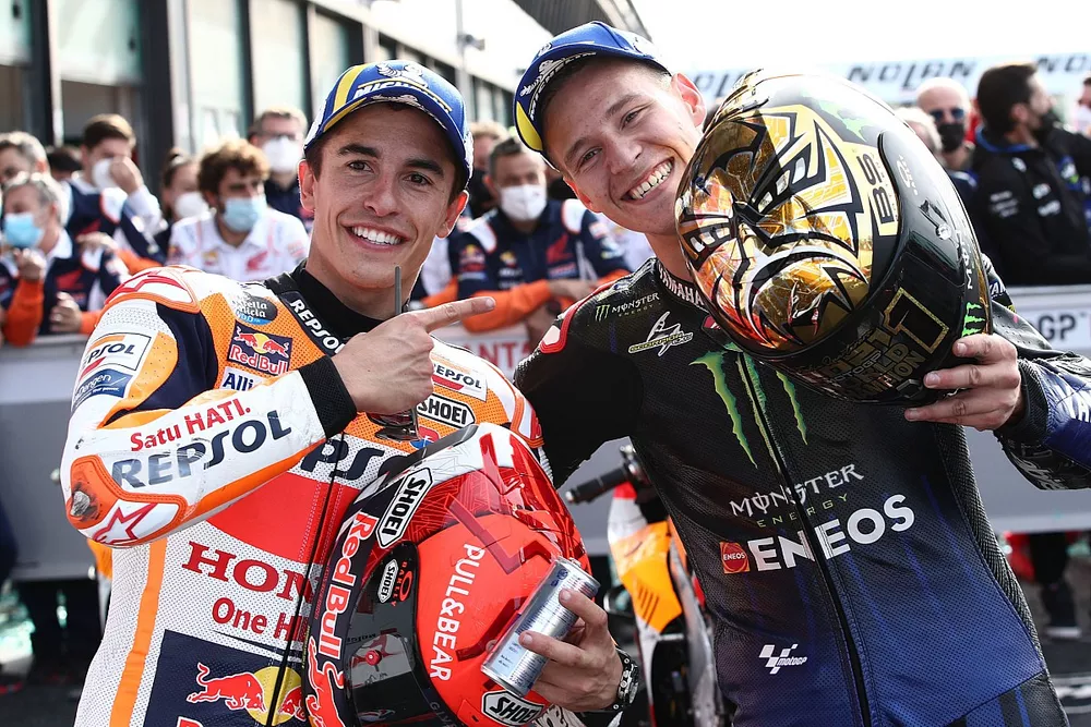 Marc Marquez, Repsol Honda Team met wereldkampioen Fabio Quartararo, Yamaha Factory Racing