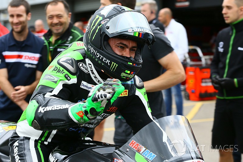 Leon Haslam ko nel BSB: Puccetti deve sostituire pure lui a Jerez!