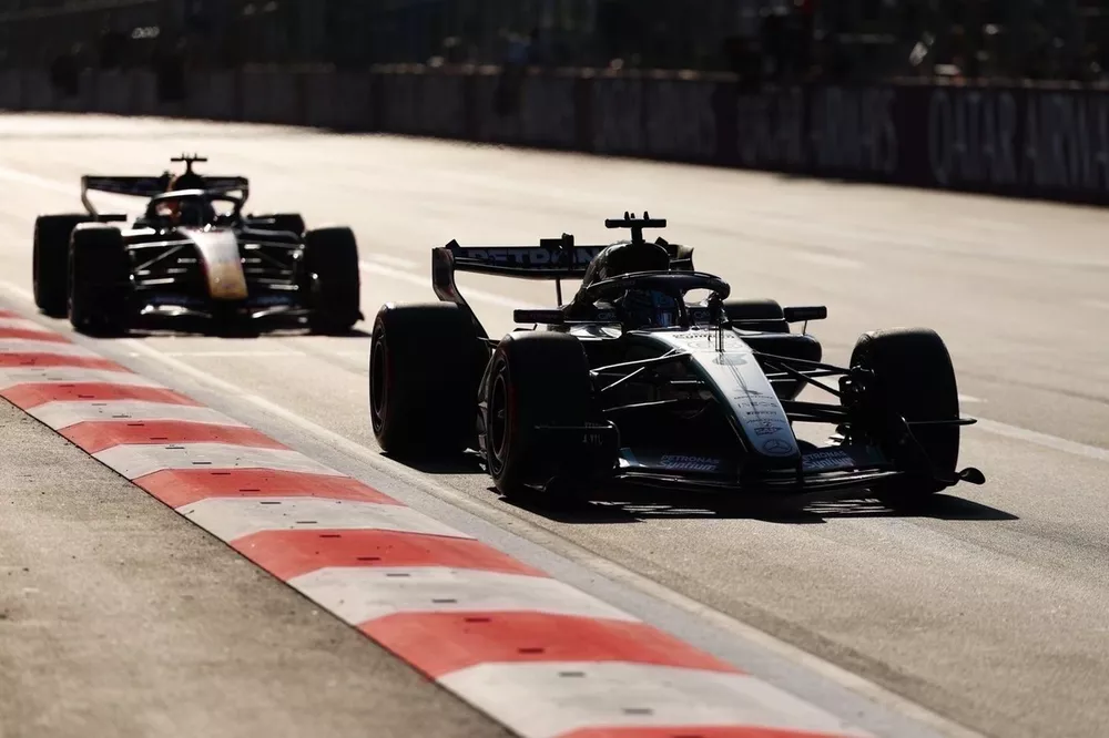 Max Verstappen, Red&nbsp;Bull Racing, George&nbsp;Russell, Mercedes