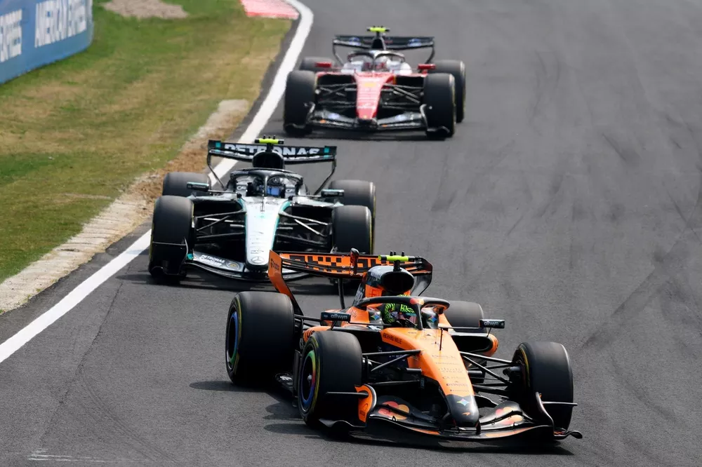 Lando Norris, McLaren, Andrea Kimi Antonelli, Mercedes