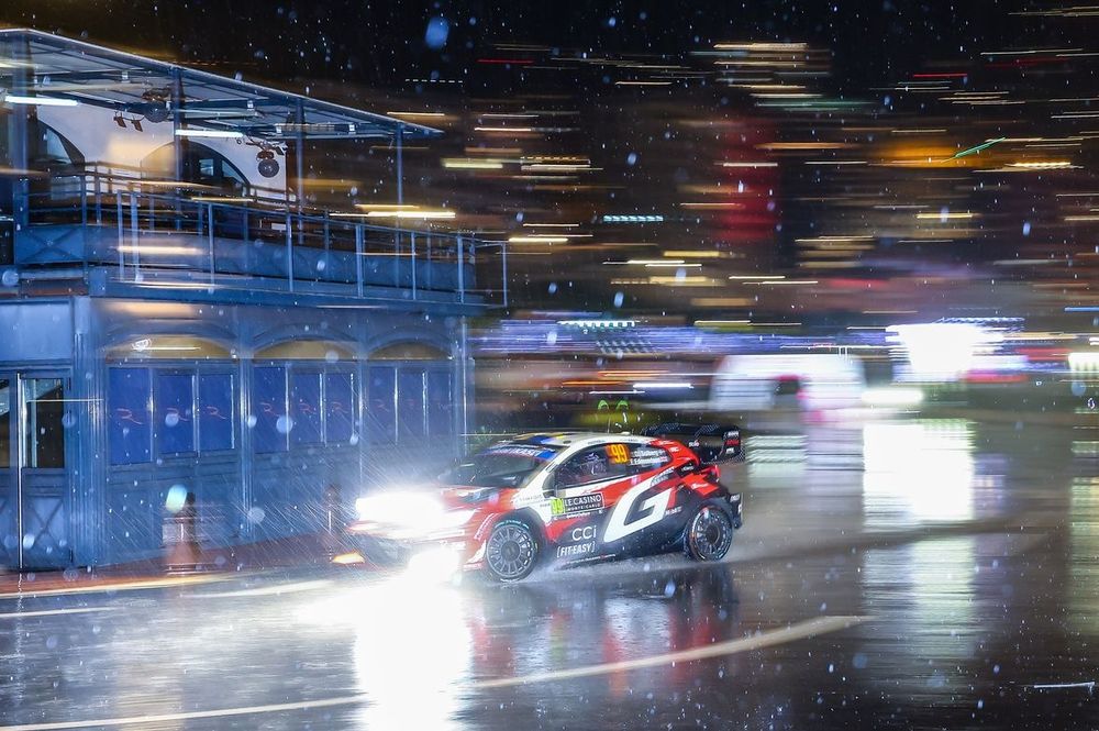 Oliver Solberg Elliott Edmondson, Toyota Gazoo Racing WRT Toyota GR Yaris Rally1