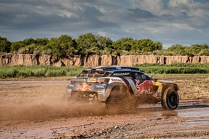 Peterhansel bate e Carlos Sainz fica perto de conquista