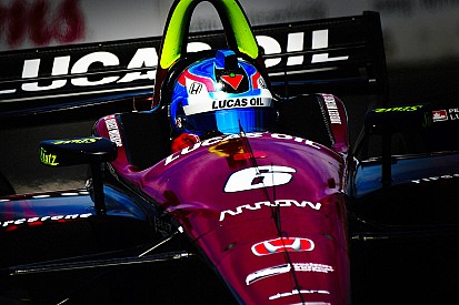 Wickens plaatst nieuwe video van revalidatie