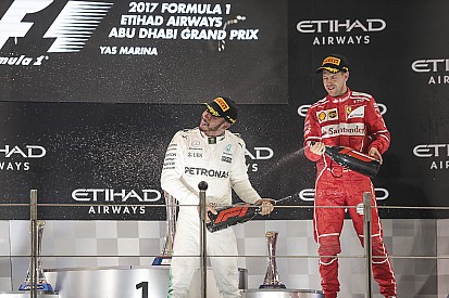 Hamilton espera a un Vettel fortalecido para 2018