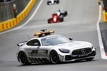 Hamilton interroge le comportement de Vettel sous Safety Car